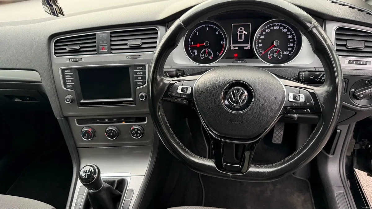 2016 Volkswagen Golf - Image 6