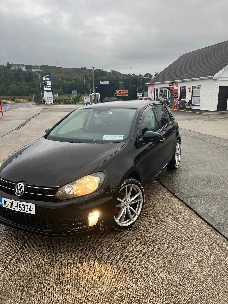 Volkswagen Golf 2010 - Image 1