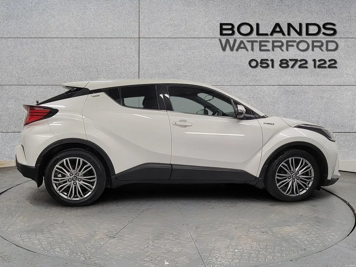 Toyota C-HR 1.8 HYBRID SOL - Image 3
