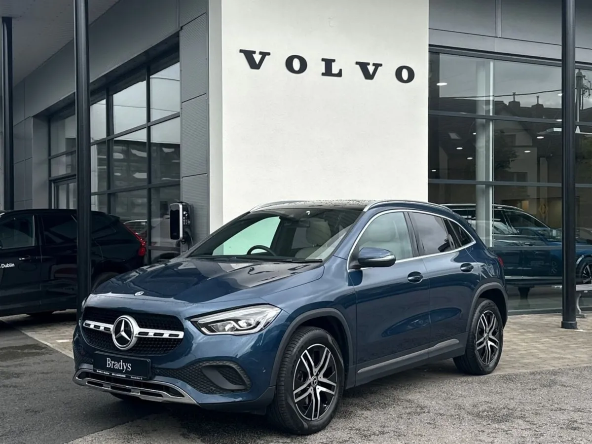 Mercedes-Benz GLA GLA PHEV 250e Progressive--Panor - Image 1