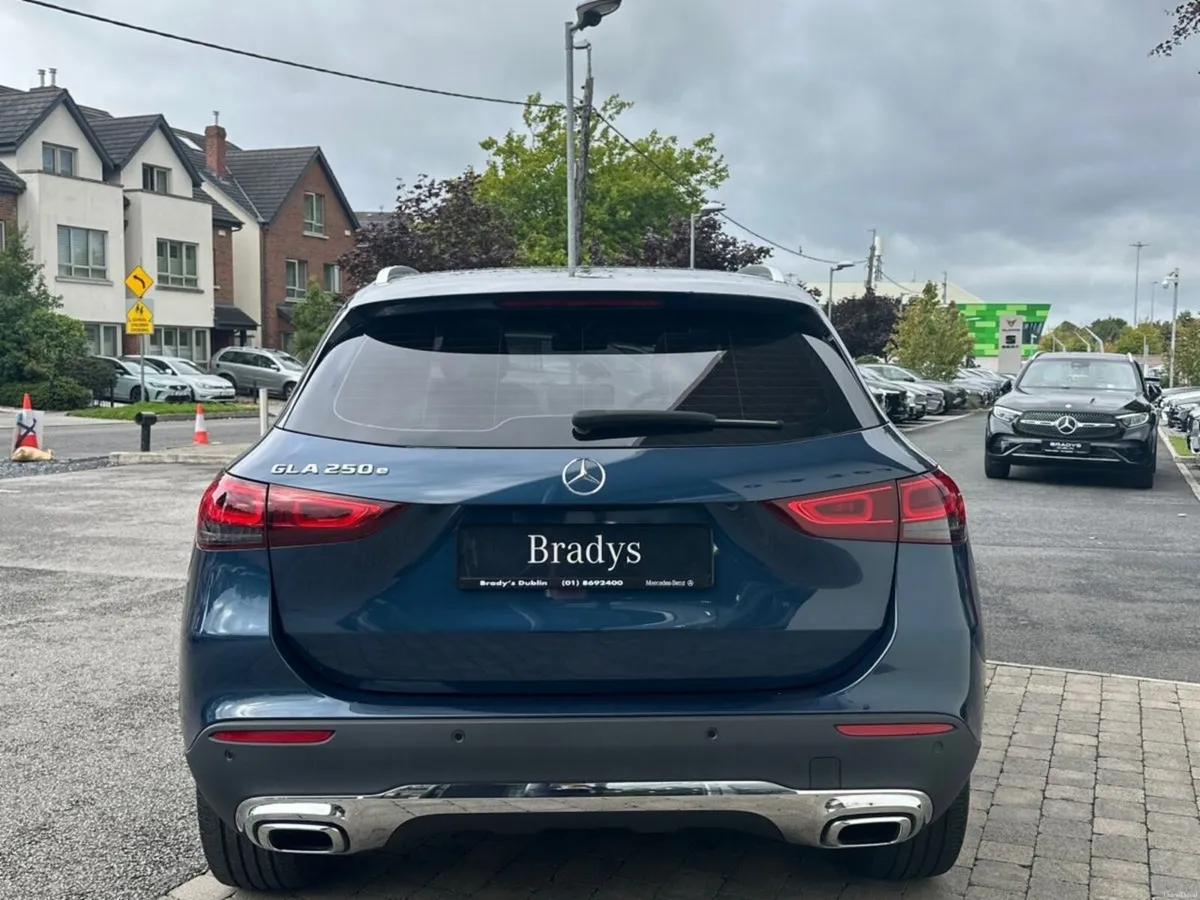 Mercedes-Benz GLA GLA PHEV 250e Progressive--Panor - Image 5