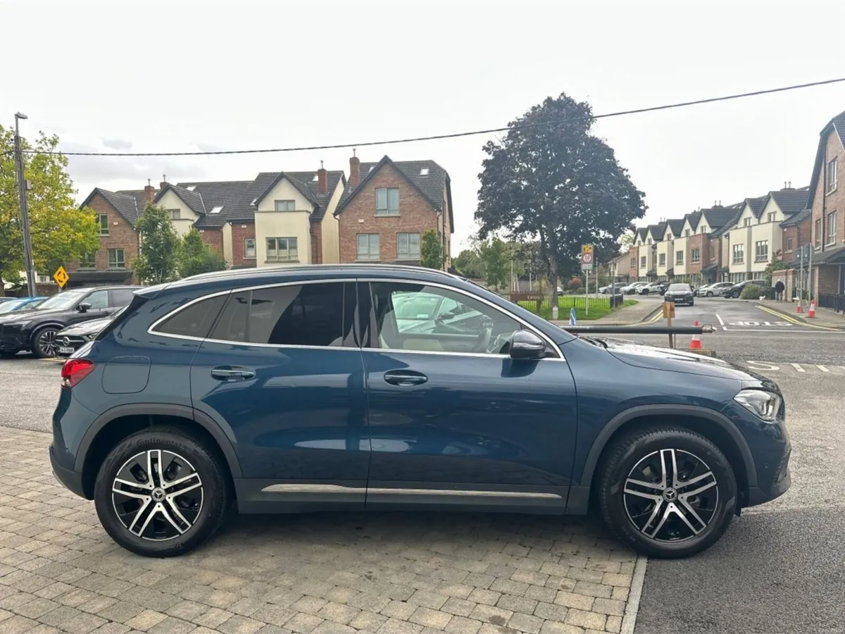 Mercedes-Benz GLA GLA PHEV 250e Progressive--Panor - Image 4