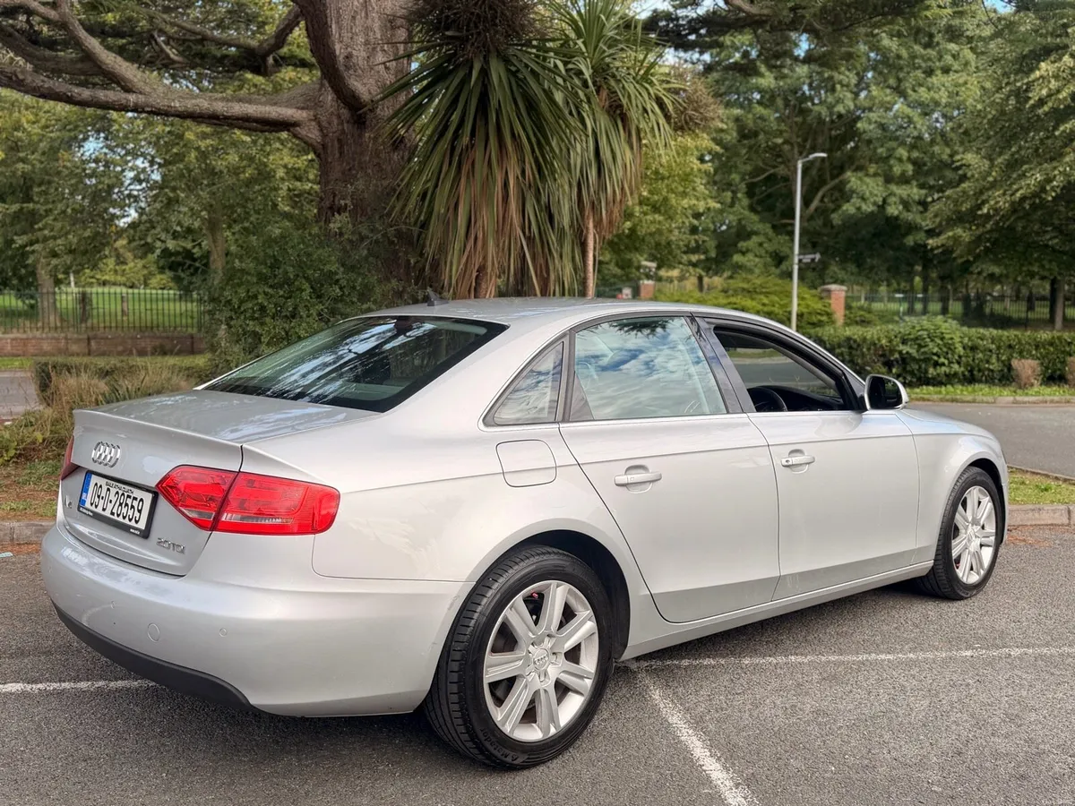 Audi A4 2.0 TDI *LOW MILEAGE NCTD TAXED* - Image 2
