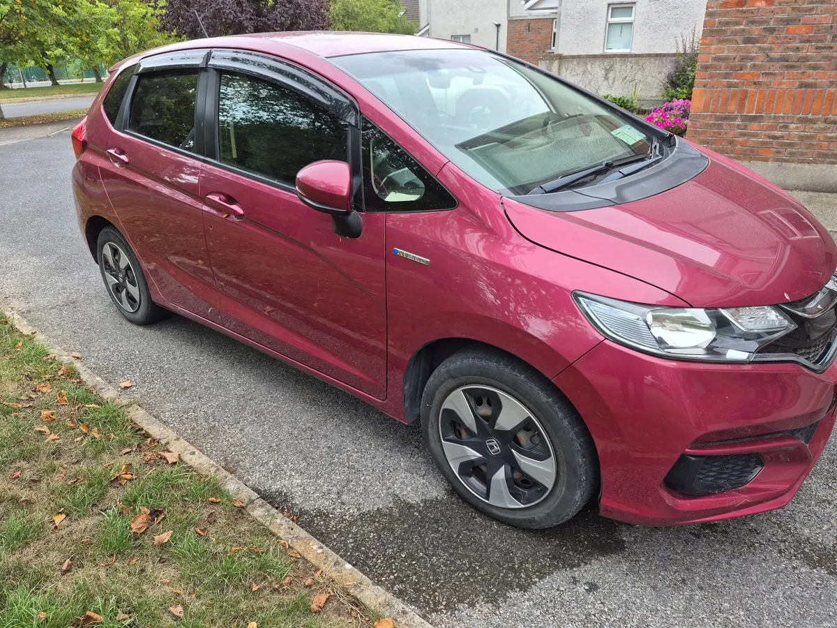 Honda Fit 2018-2 - Image 2