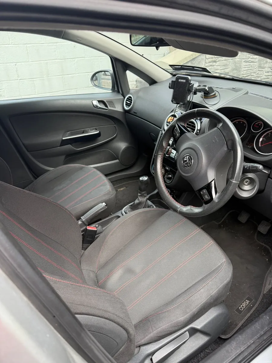 Vauxhall Corsa 2011 - Image 6