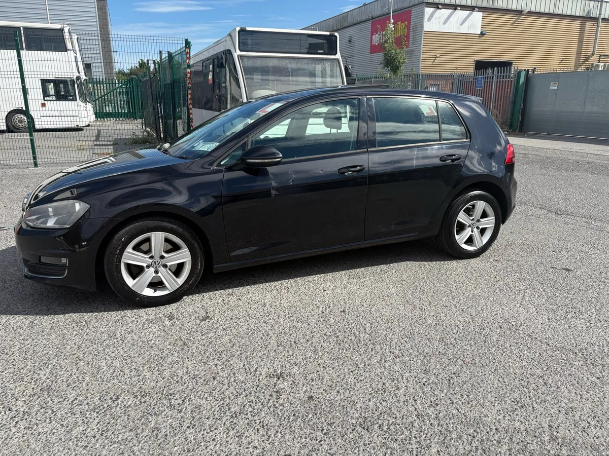 Volkswagen Golf - Image 4