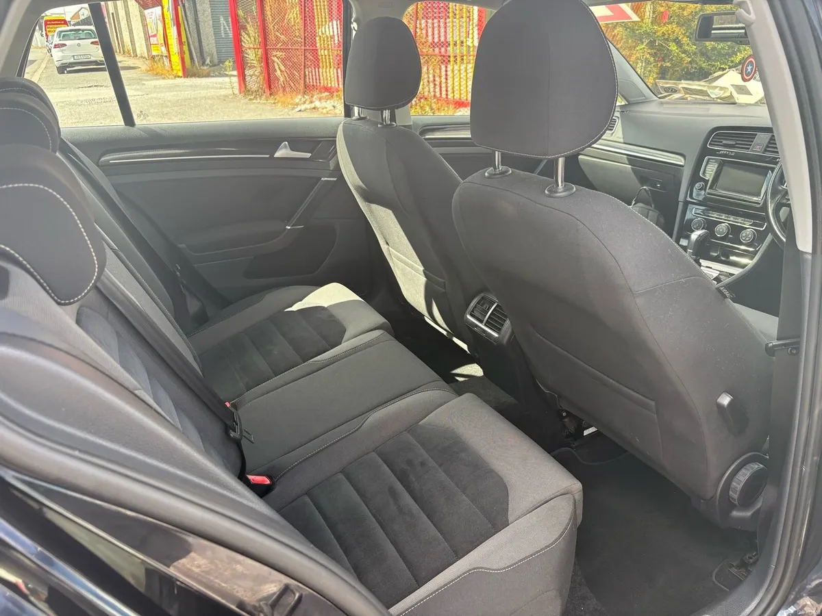 Volkswagen Golf - Image 6