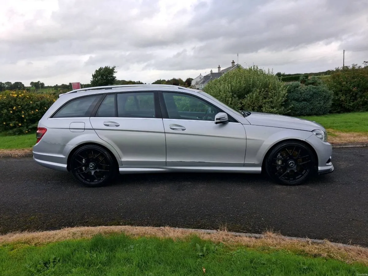 C350cdi AMG line C Class estate - Image 2