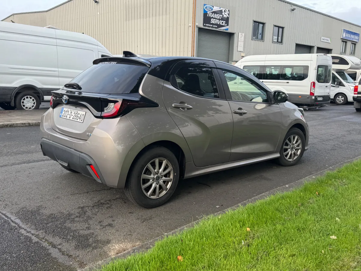2020 Toyota Yaris | Huge Specs | 360 cameras - Image 5