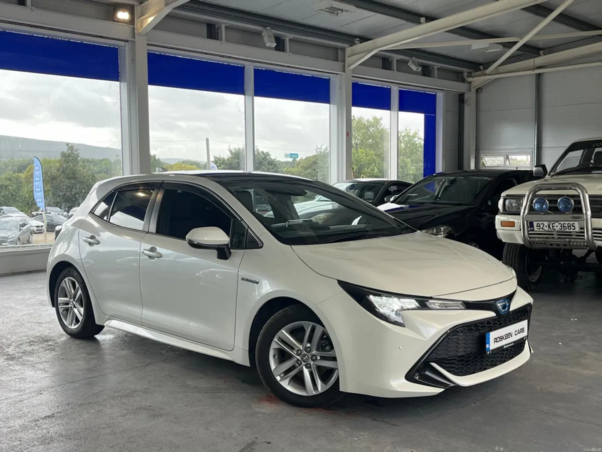 Toyota Corolla SPORT 1.8 6AA-ZWE211H - Image 3