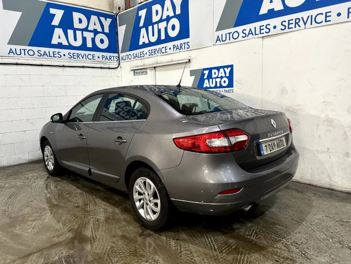 Renault Fluence LIMITED EDITION 1.5 DCI 95 201 4DR - Image 5