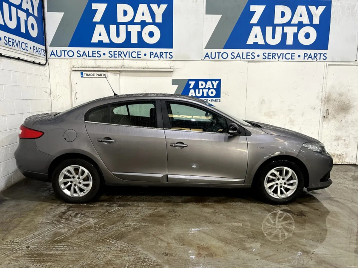 Renault Fluence LIMITED EDITION 1.5 DCI 95 201 4DR - Image 3