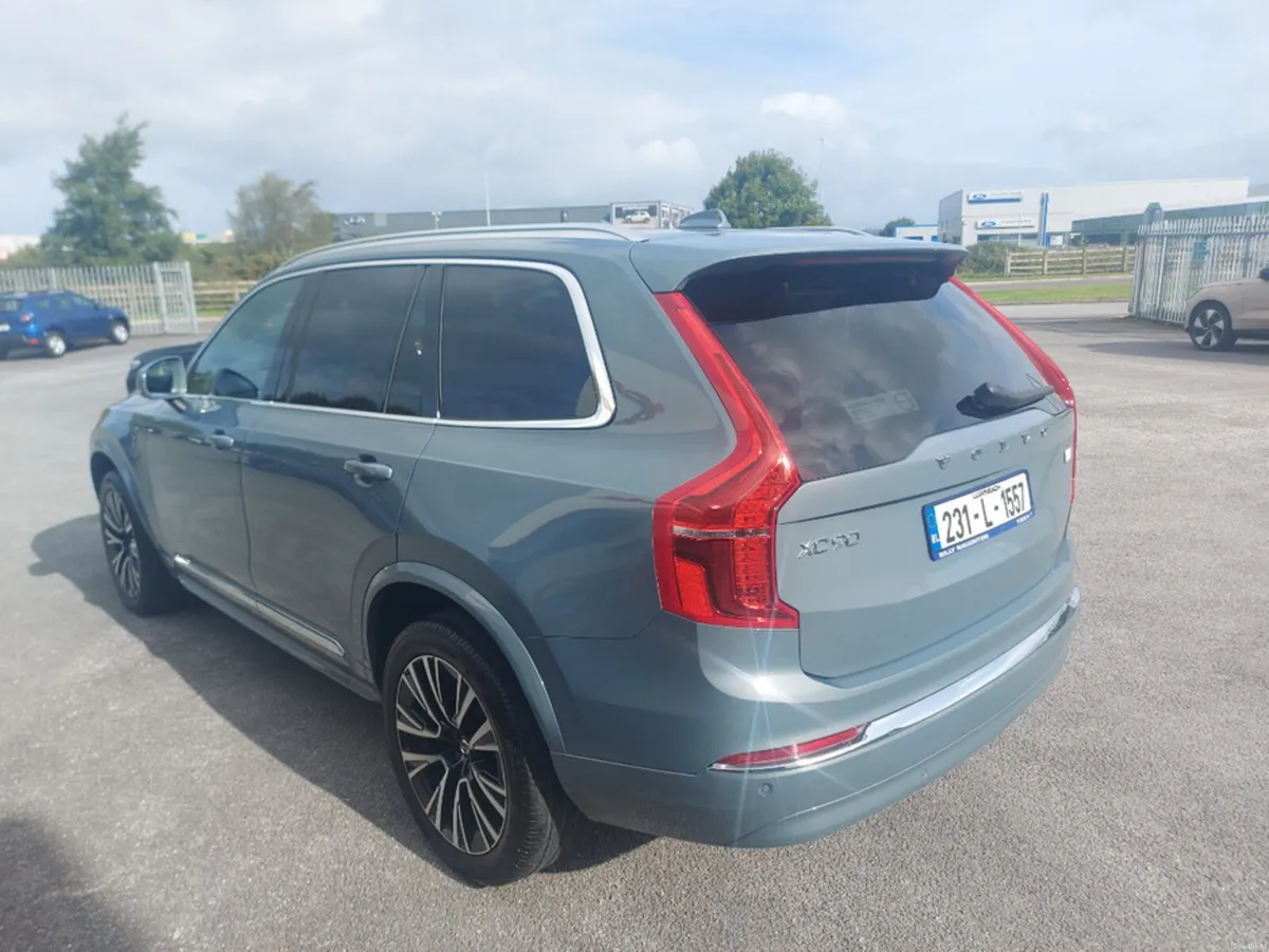 Volvo XC90 T8 PHEV CORE AWD 5DR AUTO - Image 6