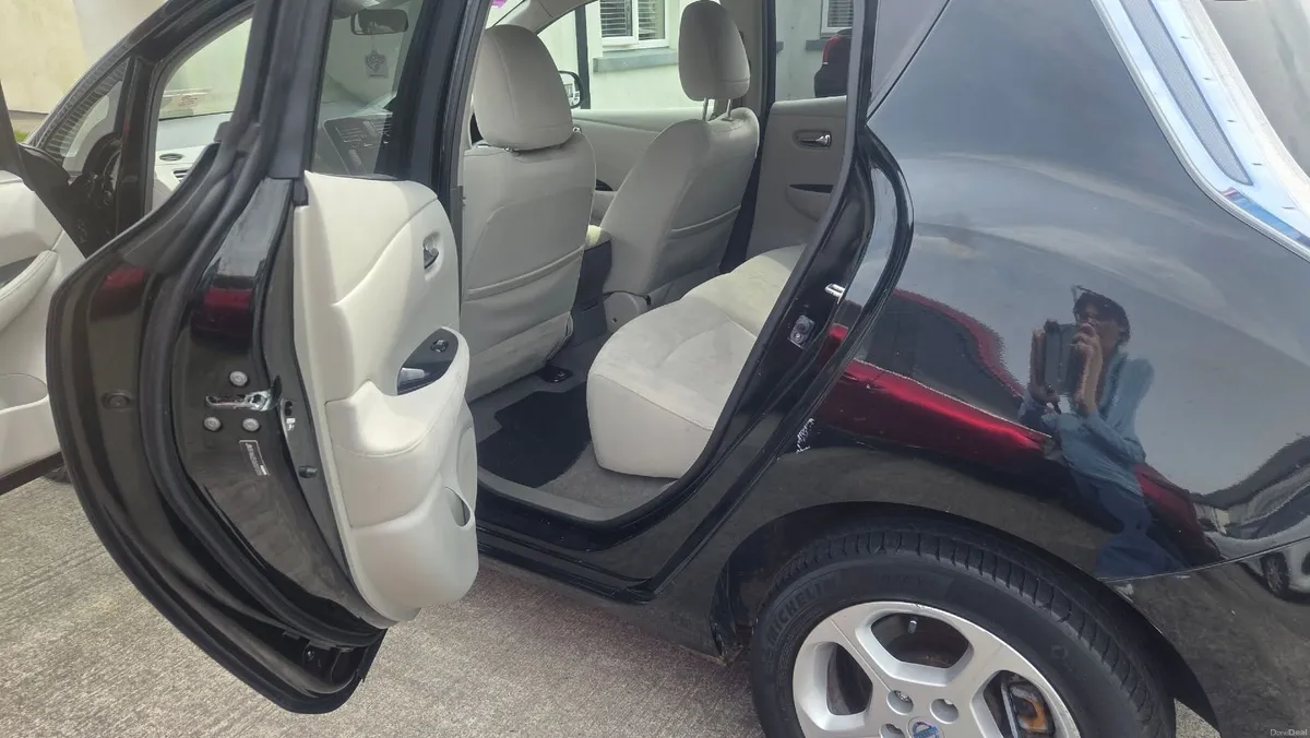 Nissan Leaf 2013 - Image 6