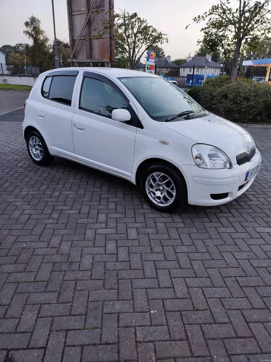 2004 Toyota Yaris 1.0 Automatic - Image 3