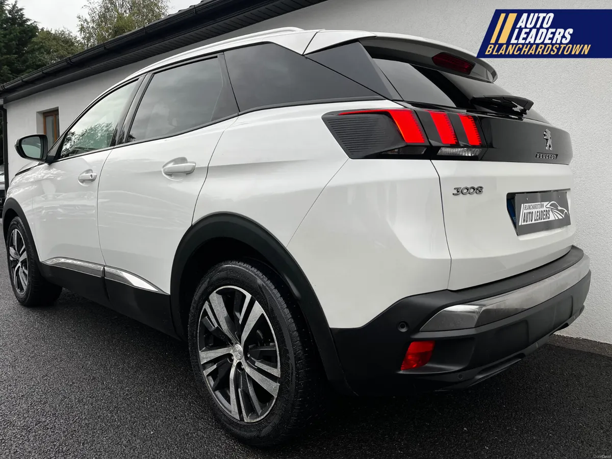 PEUGEOT 3008 1.2 PURETECH ALLURE 130BHP - Image 4