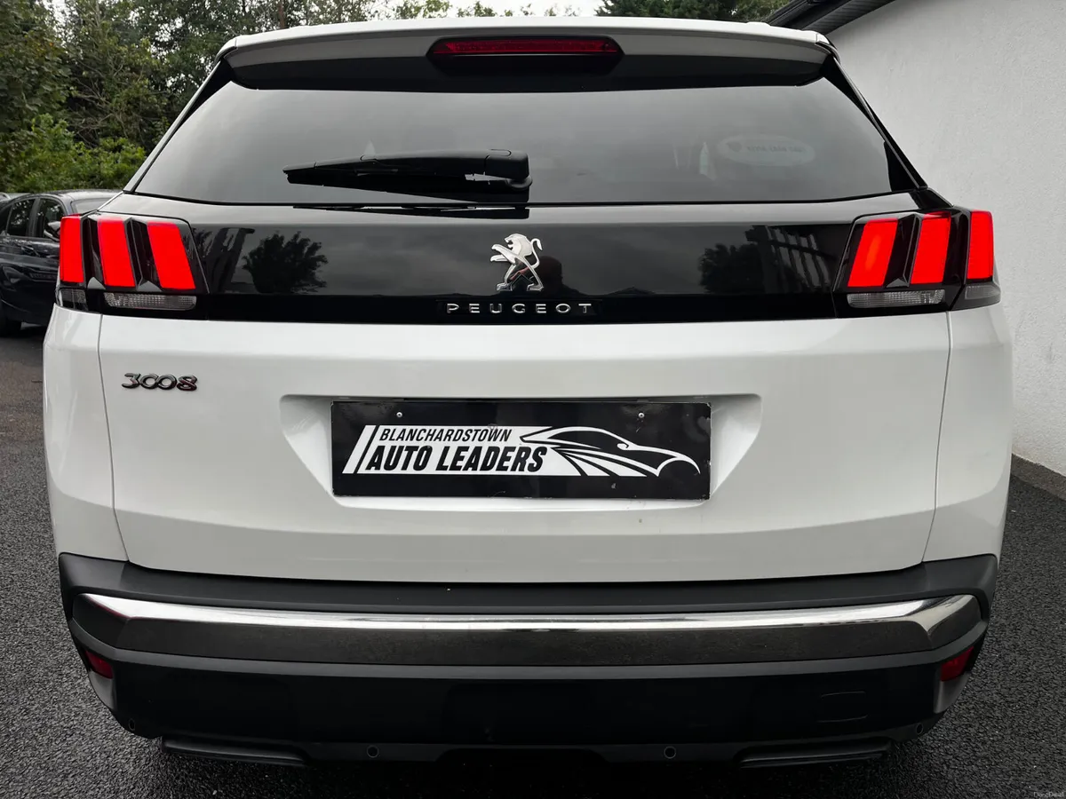 PEUGEOT 3008 1.2 PURETECH ALLURE 130BHP - Image 6