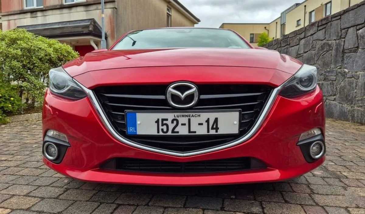 2015 Mazda 3 GT - Image 3