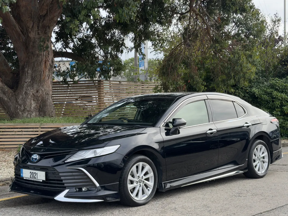 2021 Toyota Camry..Huge spec..2 Keys - Image 2