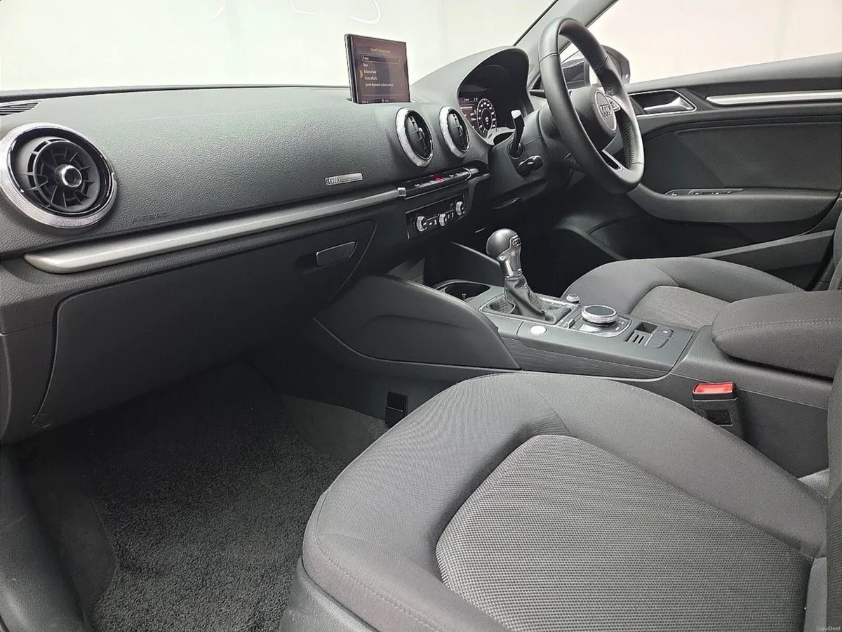 Audi A3 30TFSI Sport S-Tronic - Image 4
