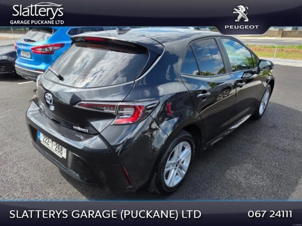 Toyota Corolla 1.8 Hybrid Luna Hatchback - Image 6