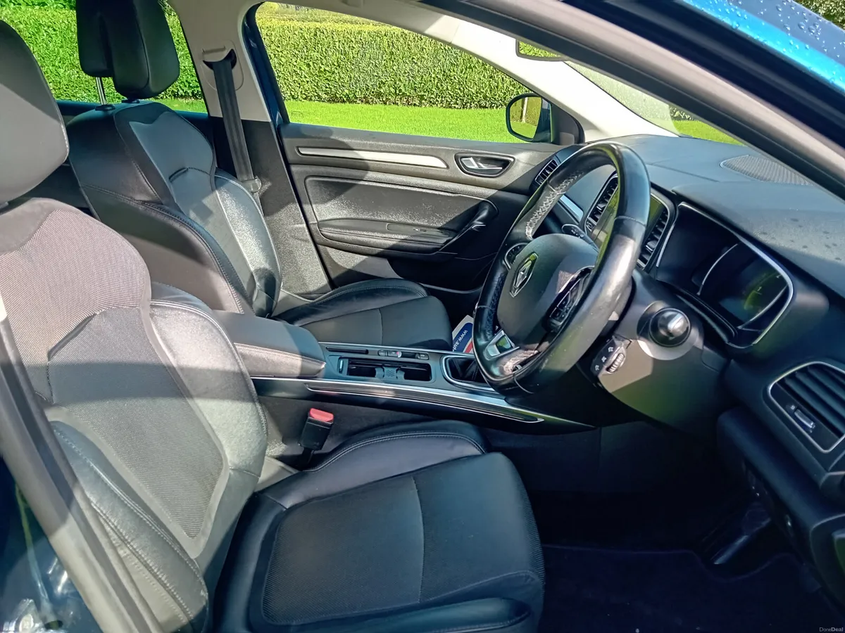 Renault Megane 2018 - Image 5