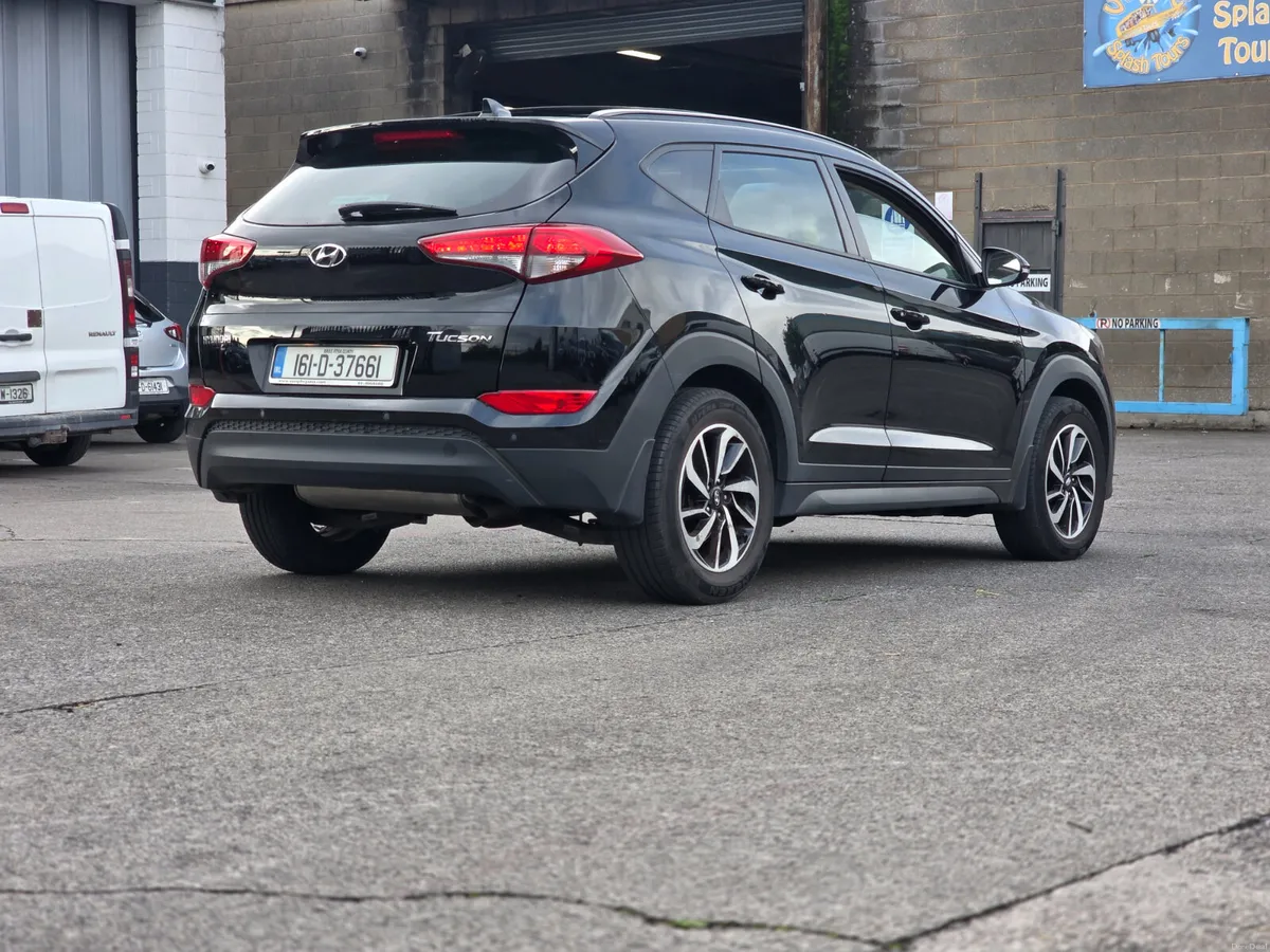 Hyundai Tucson 1.7 D Premium - Image 5