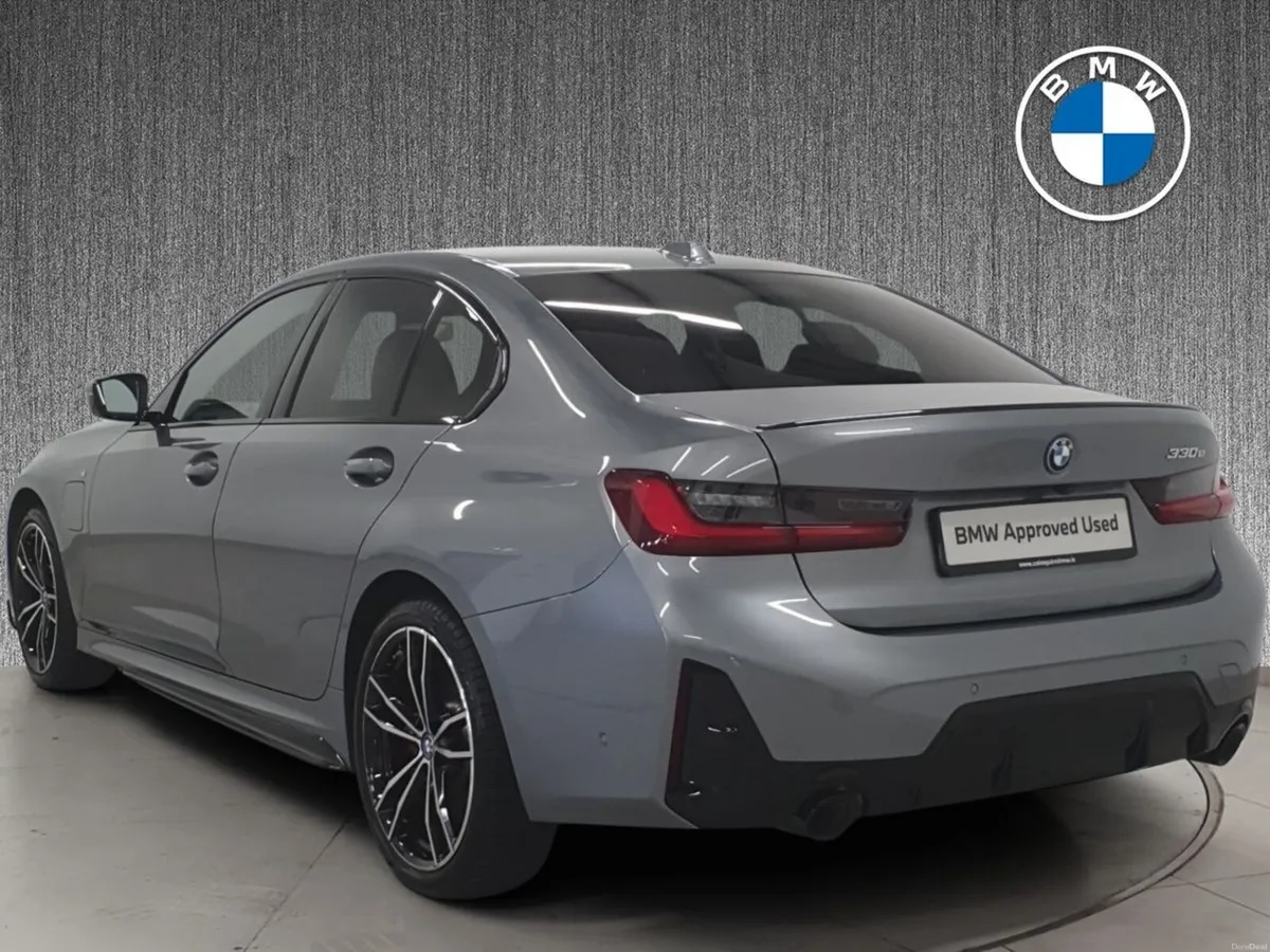 BMW 3-Series 330e M Sport - Image 2