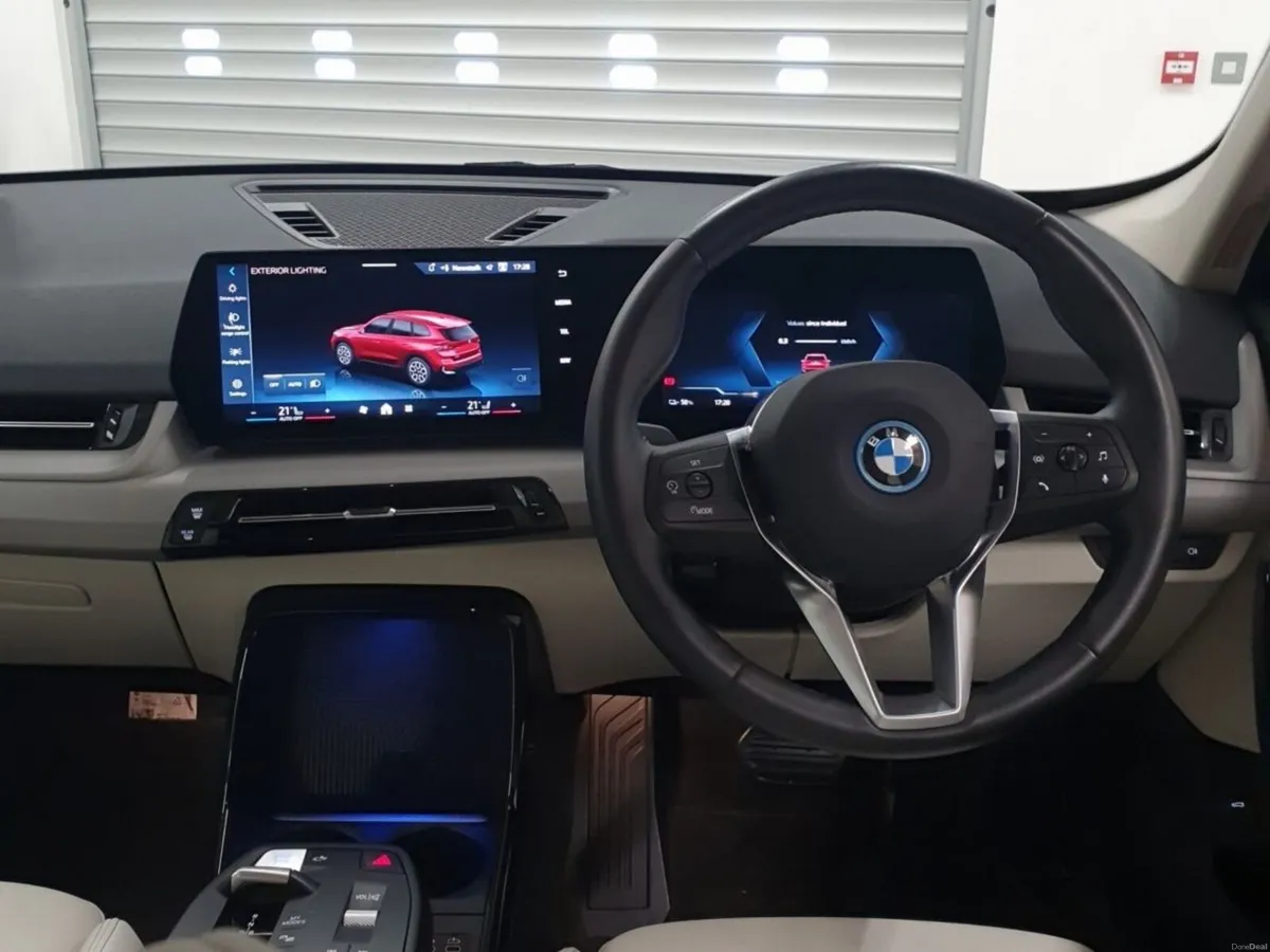 BMW iX1 eDrive20 Sport - Image 5