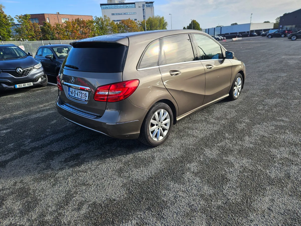 Mercedes B180 1.6 petrol - Image 5