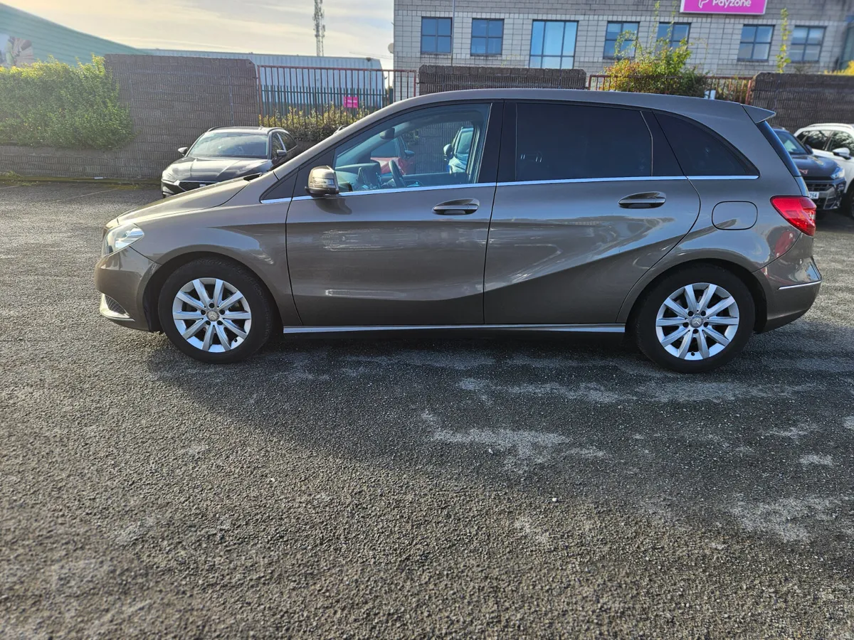 Mercedes B180 1.6 petrol - Image 6