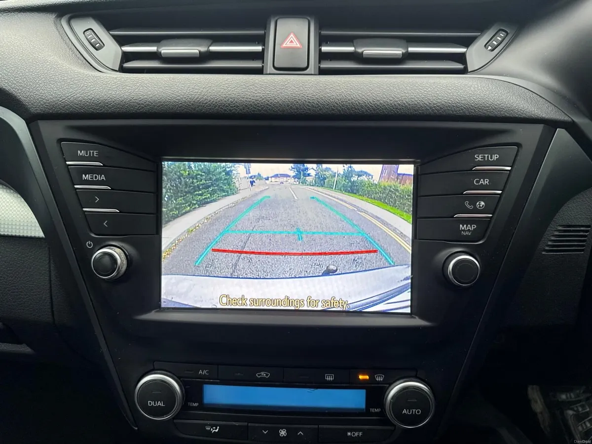 Toyota Avensis - Image 5