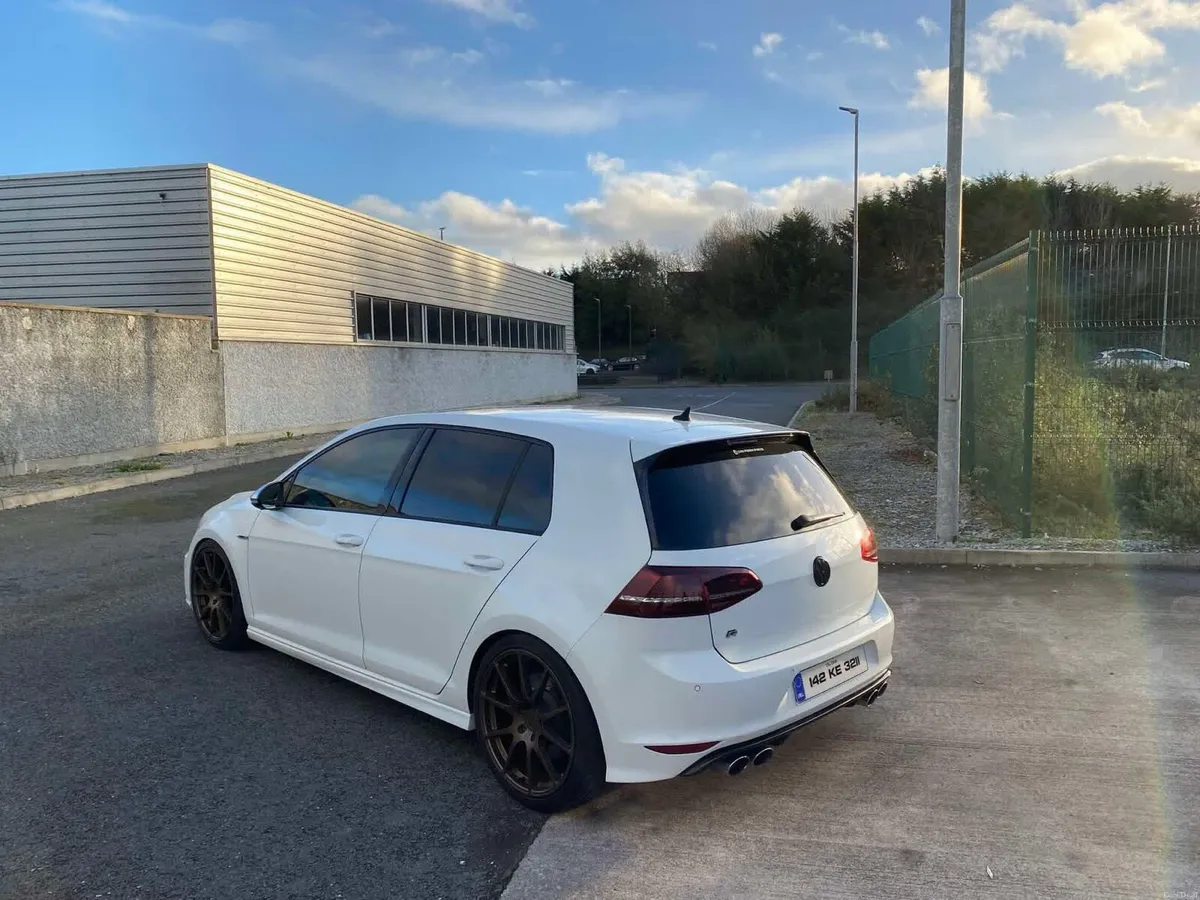 142 Mk7 Golf R - Image 4