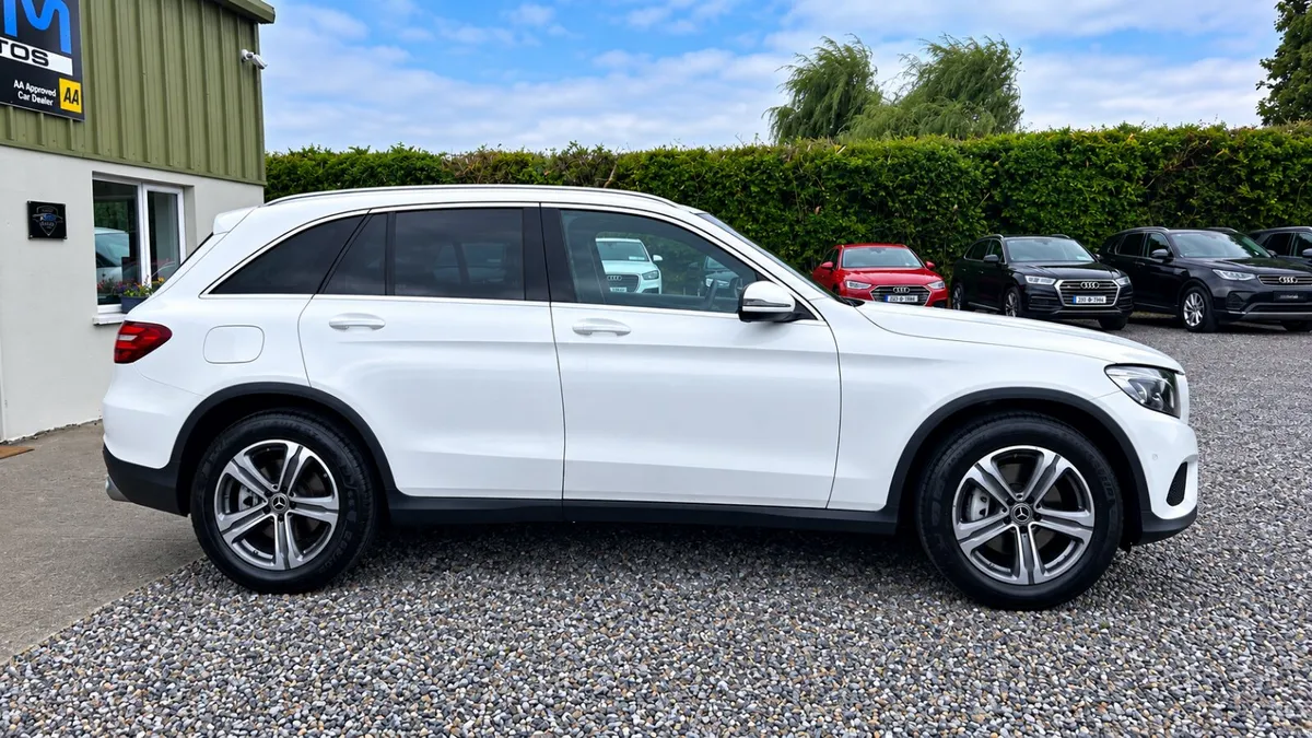 2018 Mercedes-Benz GLC 4matic - Image 2