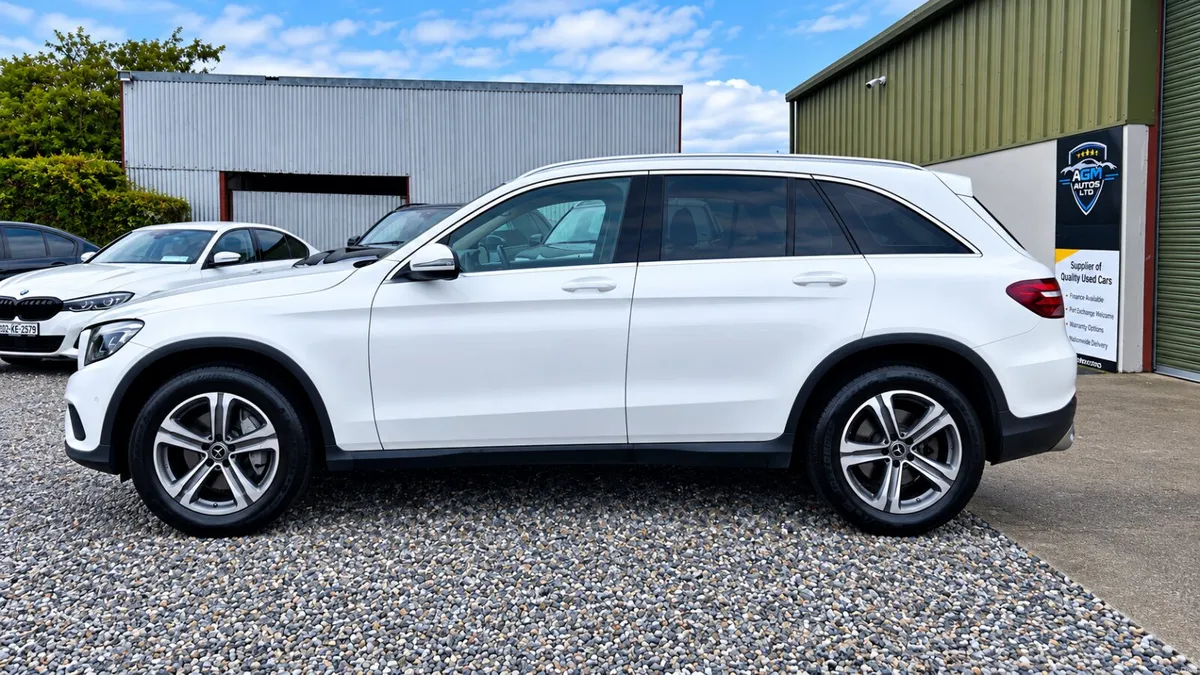 2018 Mercedes-Benz GLC 4matic - Image 6