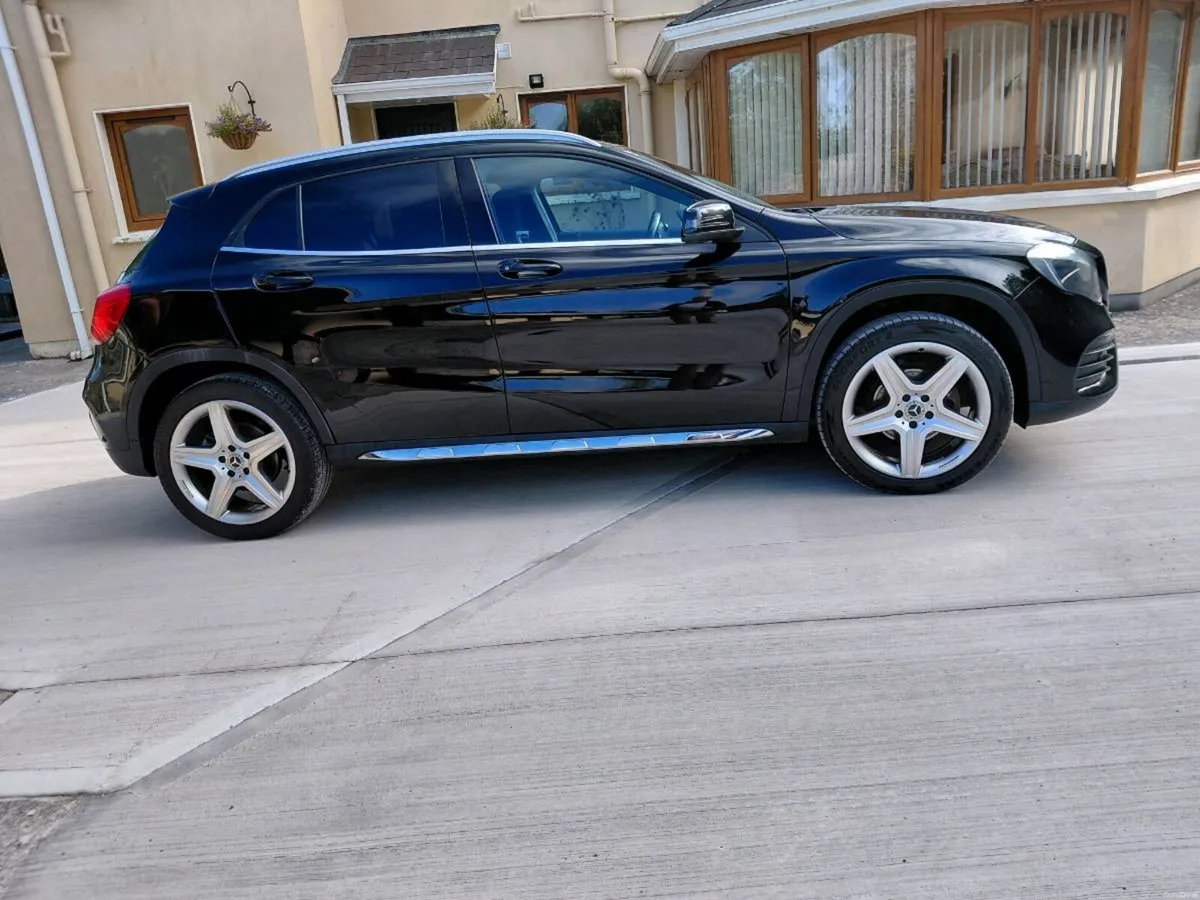 Car - Image 5