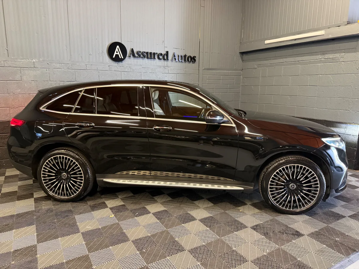 211 Mercedes-Benz EQC 400 AMG Line 4Matic - Image 2