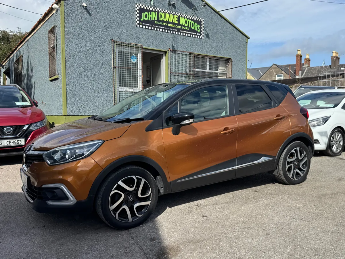 Renault Captur low mileage petrol - Image 1