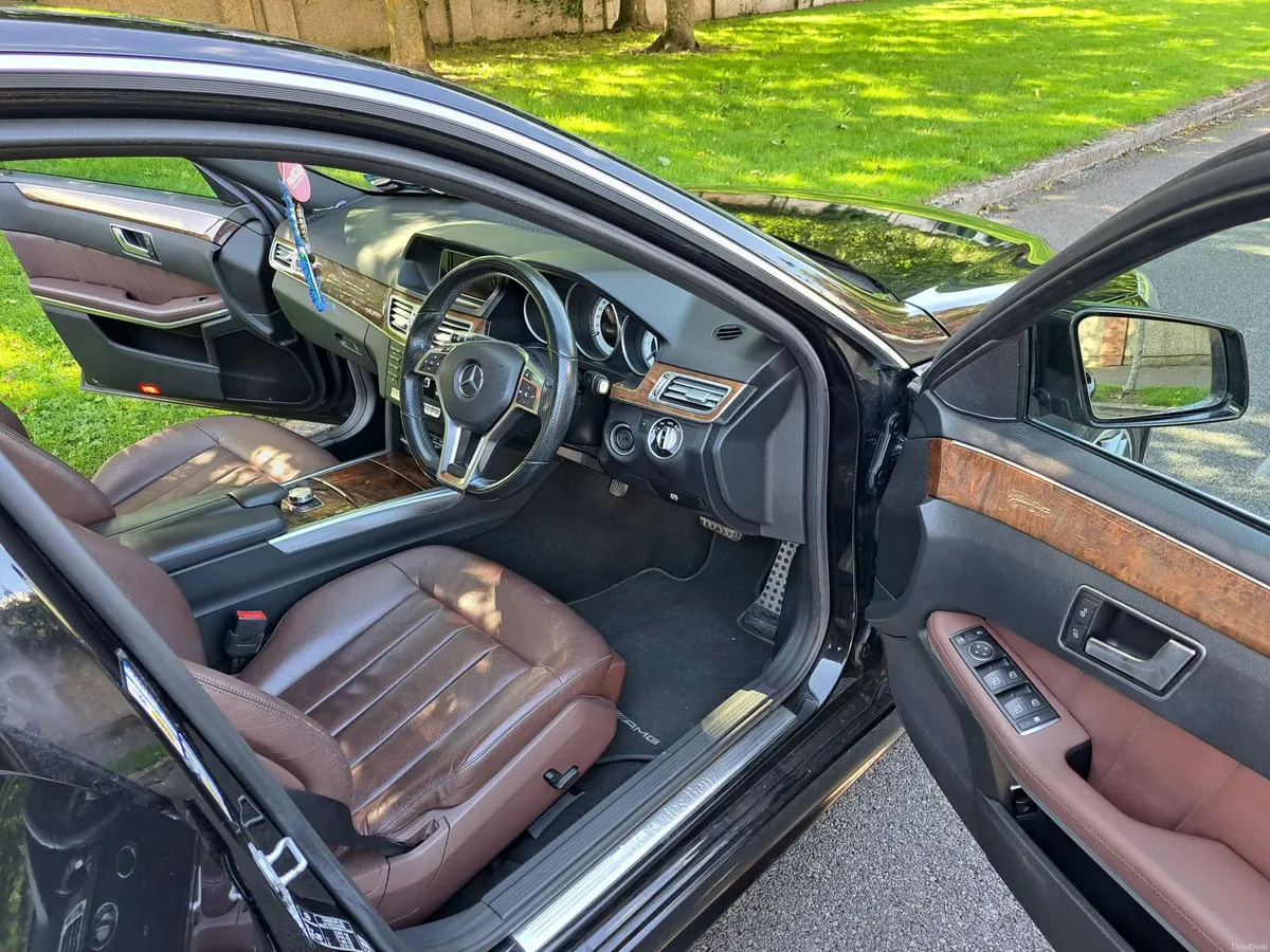 Mercedes-Benz E-Class 2015 - Image 6