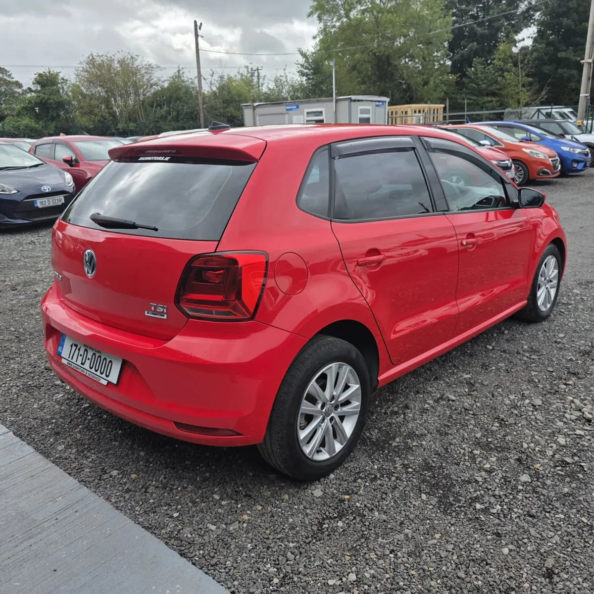 VW Polo 2017 Automatic Low miles - Image 6