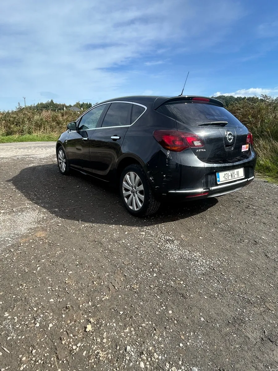 2013 Opel Astra 1.3dsl se NEW NCT 05/27. Only 162k - Image 4