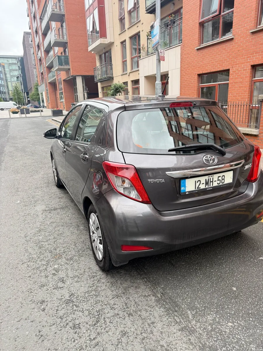 2012 Toyota Yaris | Petrol | Manual | 110,550 km - Image 4