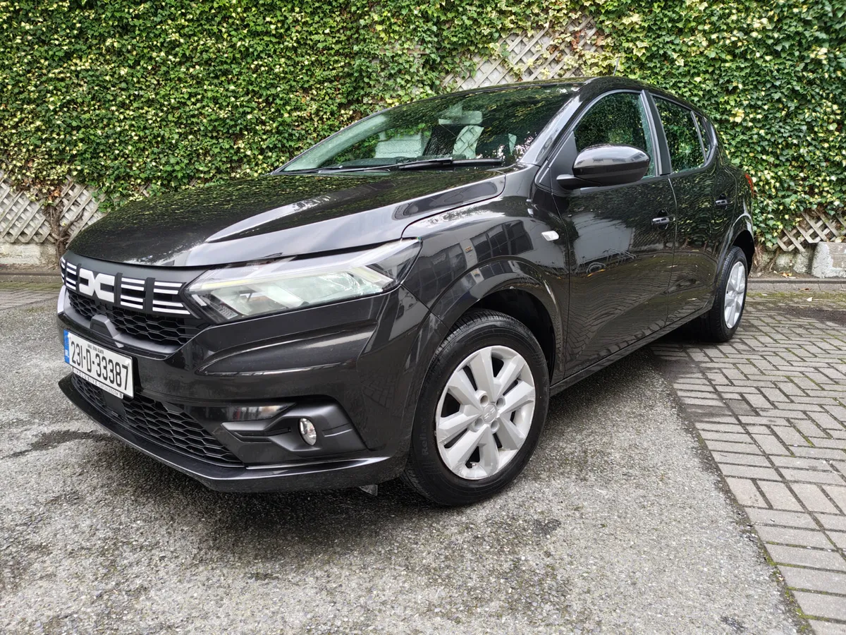 Dacia Sandero 2023 EXPRESSION SPEC EXTRAS CAMERA - Image 6
