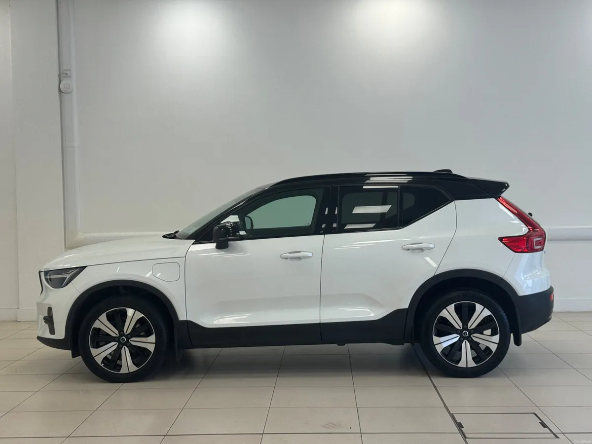 Volvo XC40 2022 - Image 5