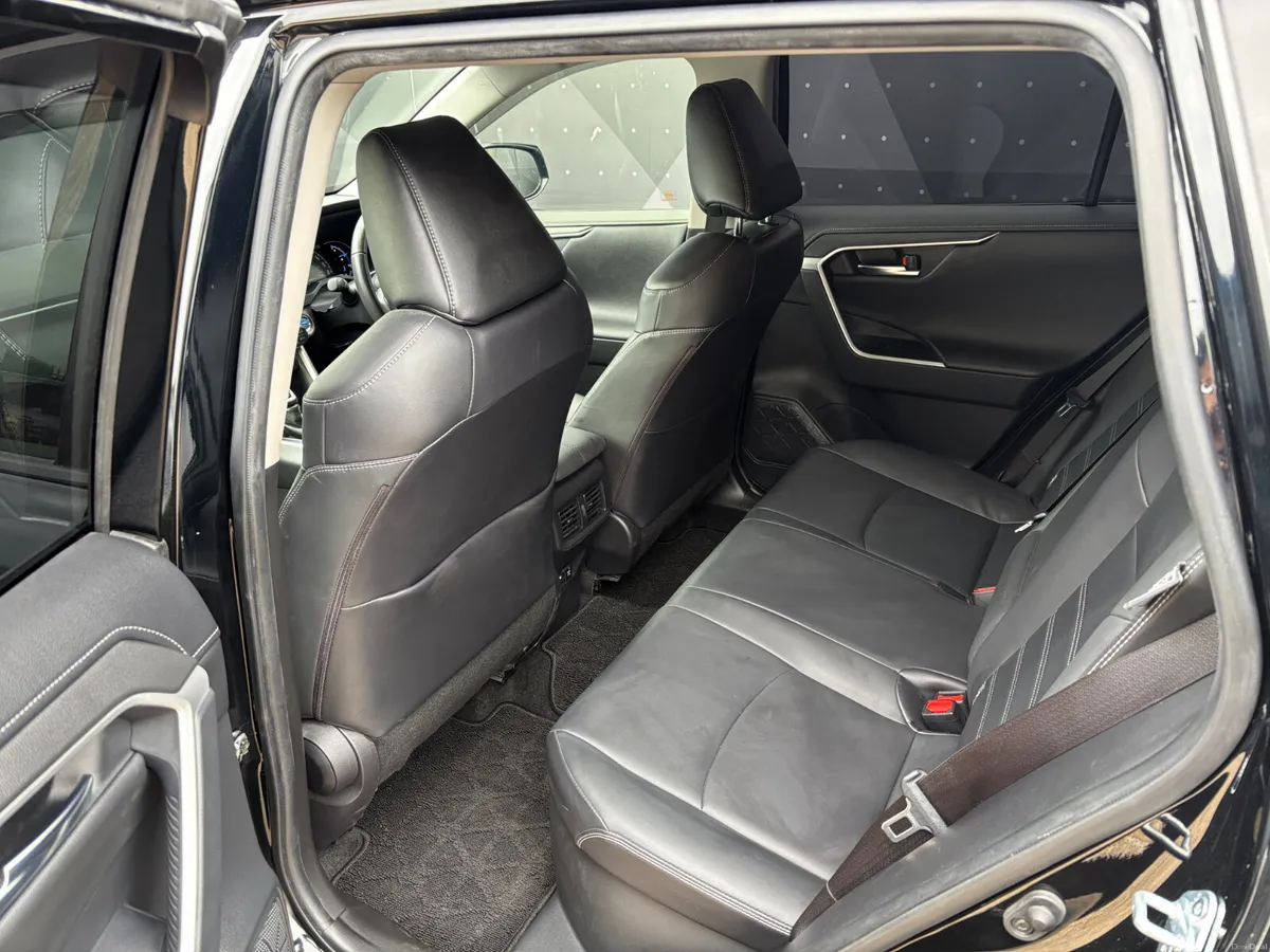 Toyota Rav 4 Self Charging Hybrid AWD 2021 - Image 6