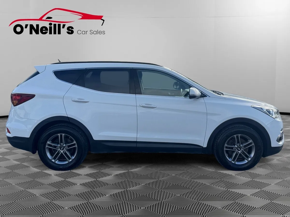Hyundai Santa Fe 2016 2WD COMFORT 5DR #467 - Image 5