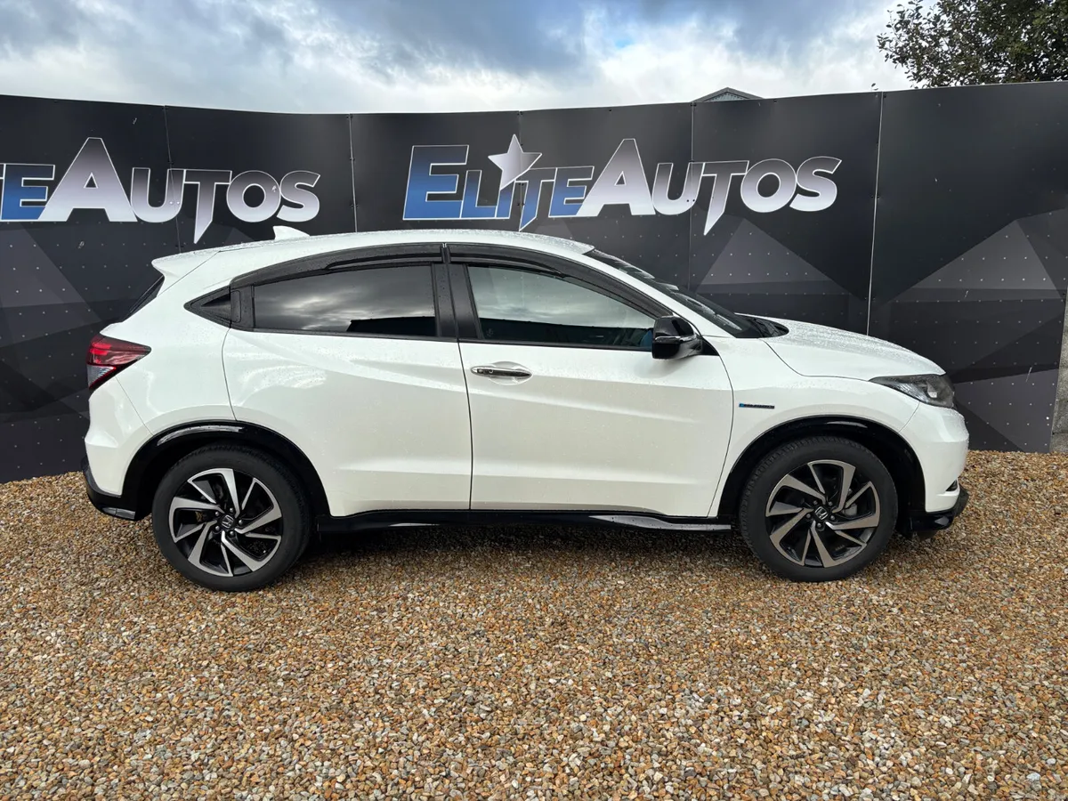 Honda Vezel RS Self Charging Hybrid 2016 - Image 5