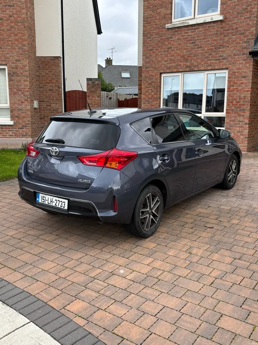 2015 Toyota Auris 1.4 D-4D Diesel - NCT 10/27 - Image 3