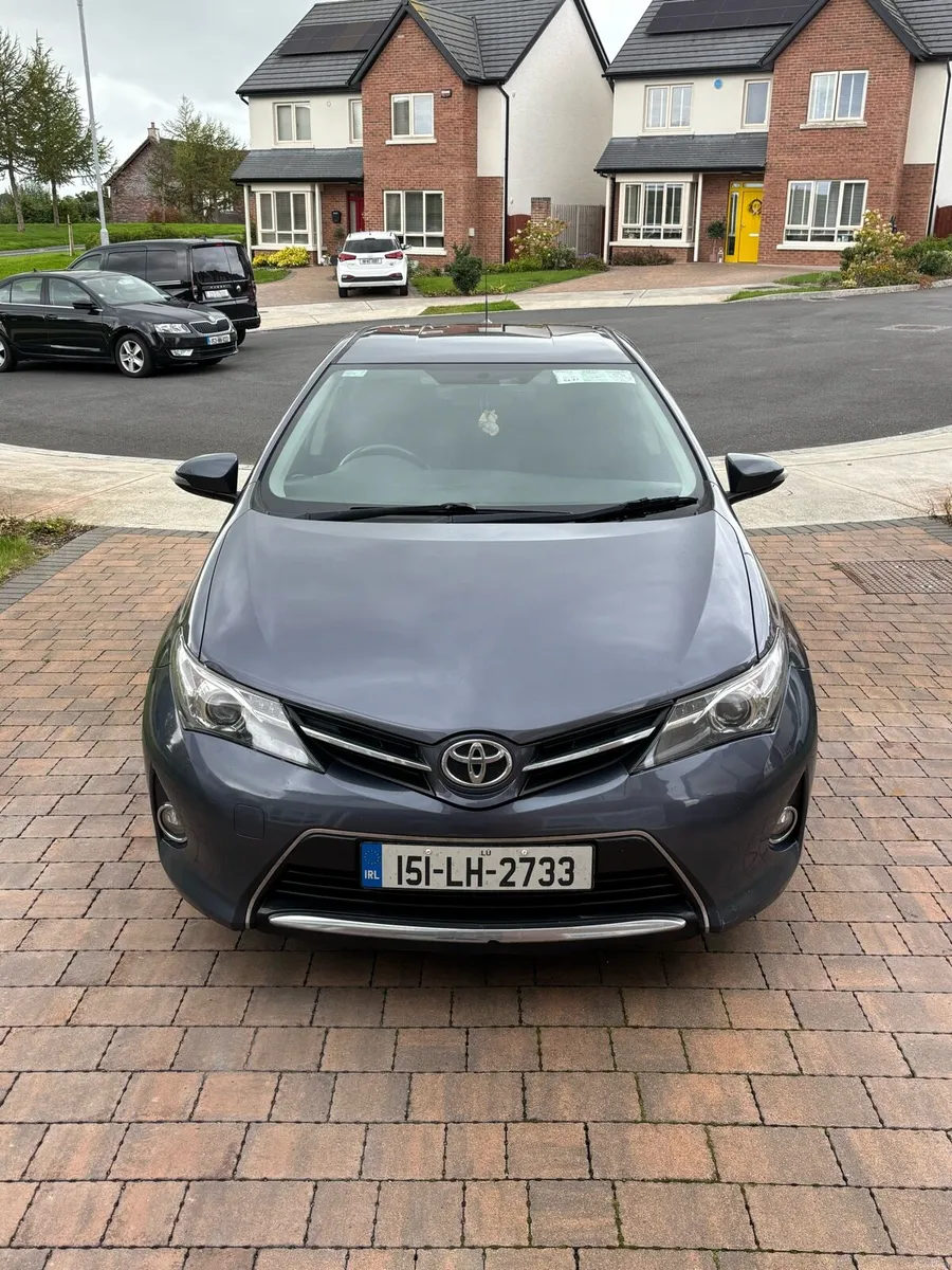 2015 Toyota Auris 1.4 D-4D Diesel - NCT 10/27 - Image 6