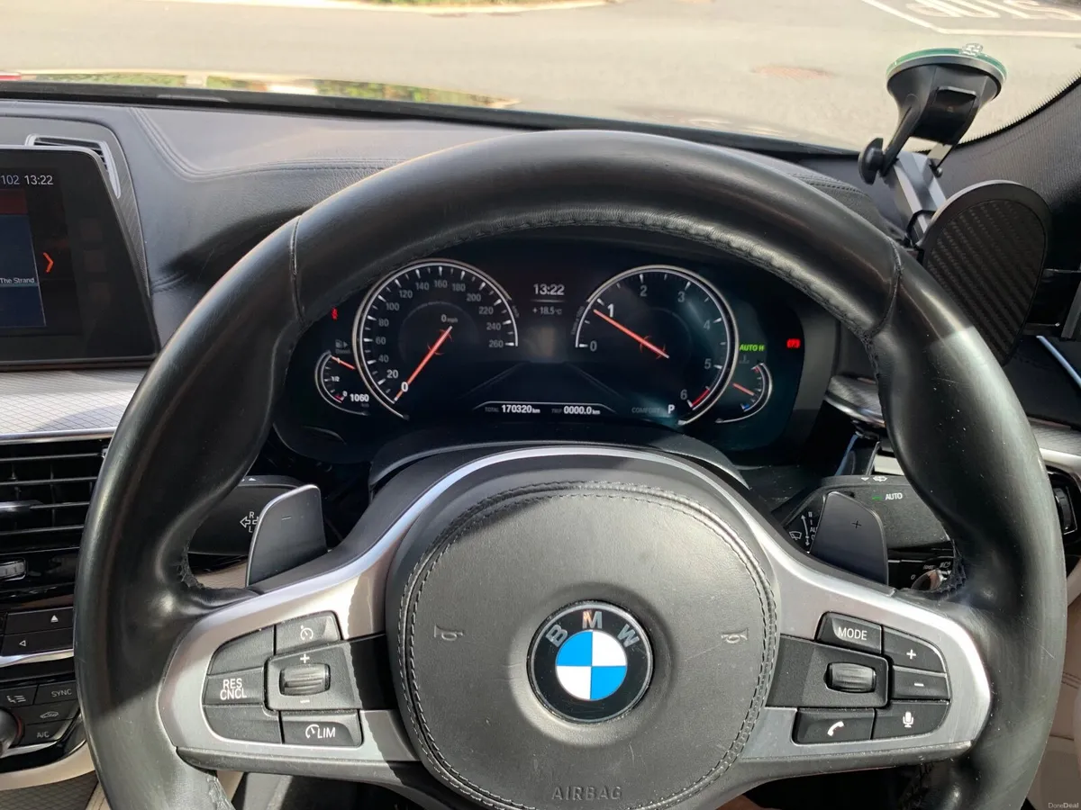 BMW 5-Series 2018 - Image 3